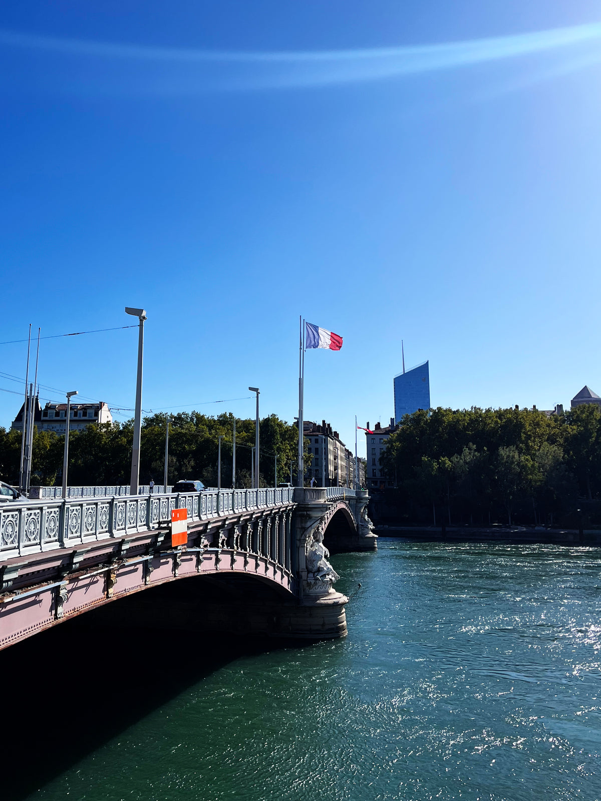 LYON