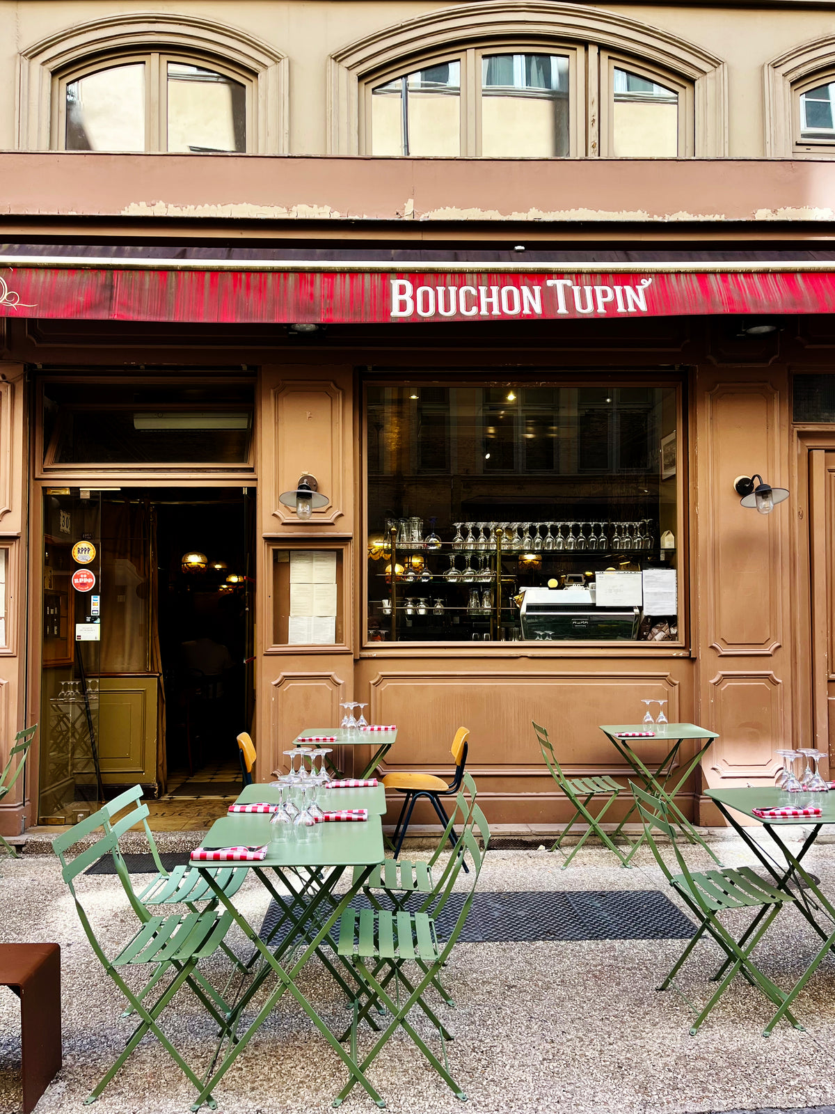 LYON